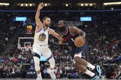 开云体育app-包含掘金轻取火箭，波尔津吉斯打破历史纪录的词条