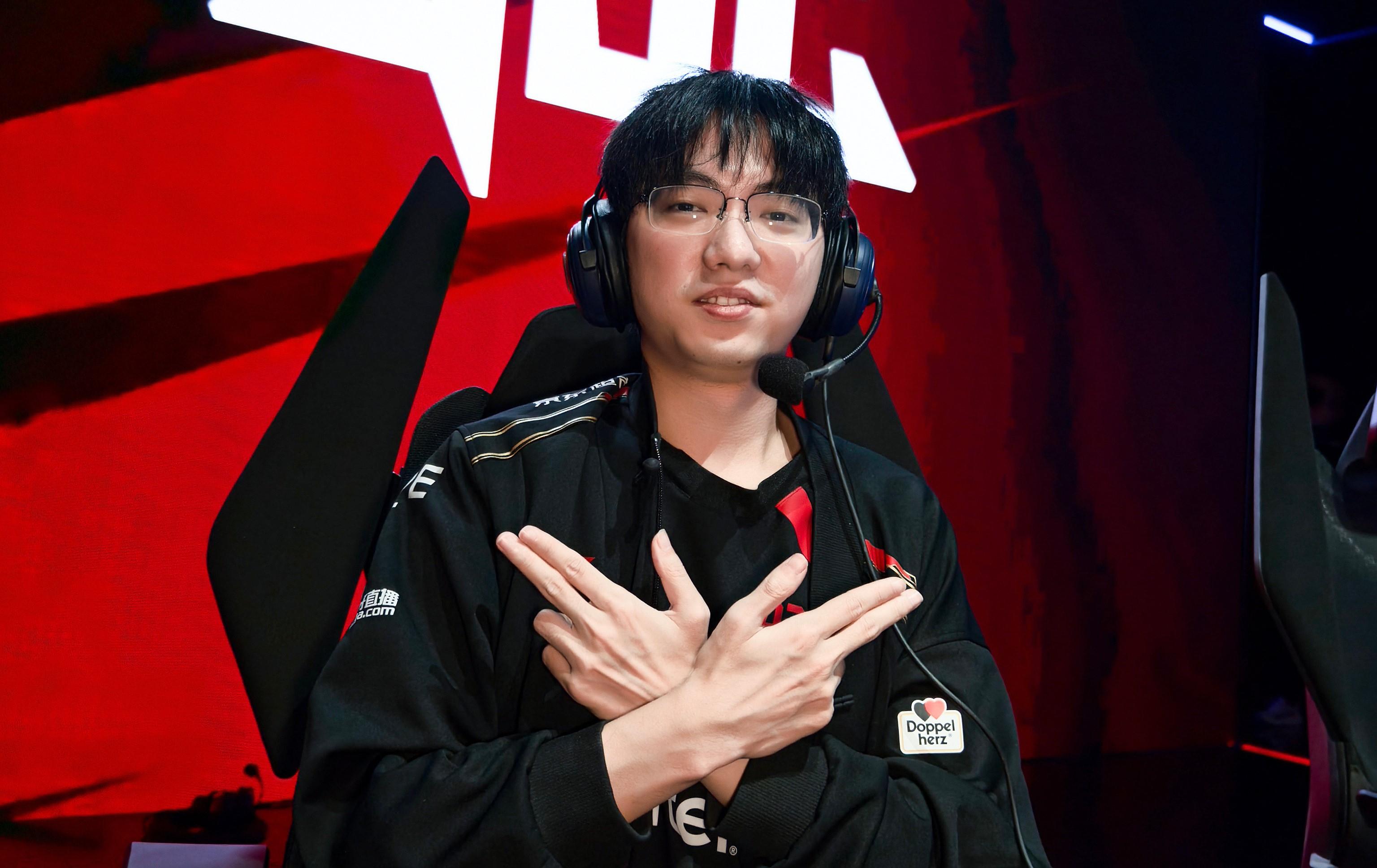 FLY险胜Astralis，Kanavi统治全场的简单介绍