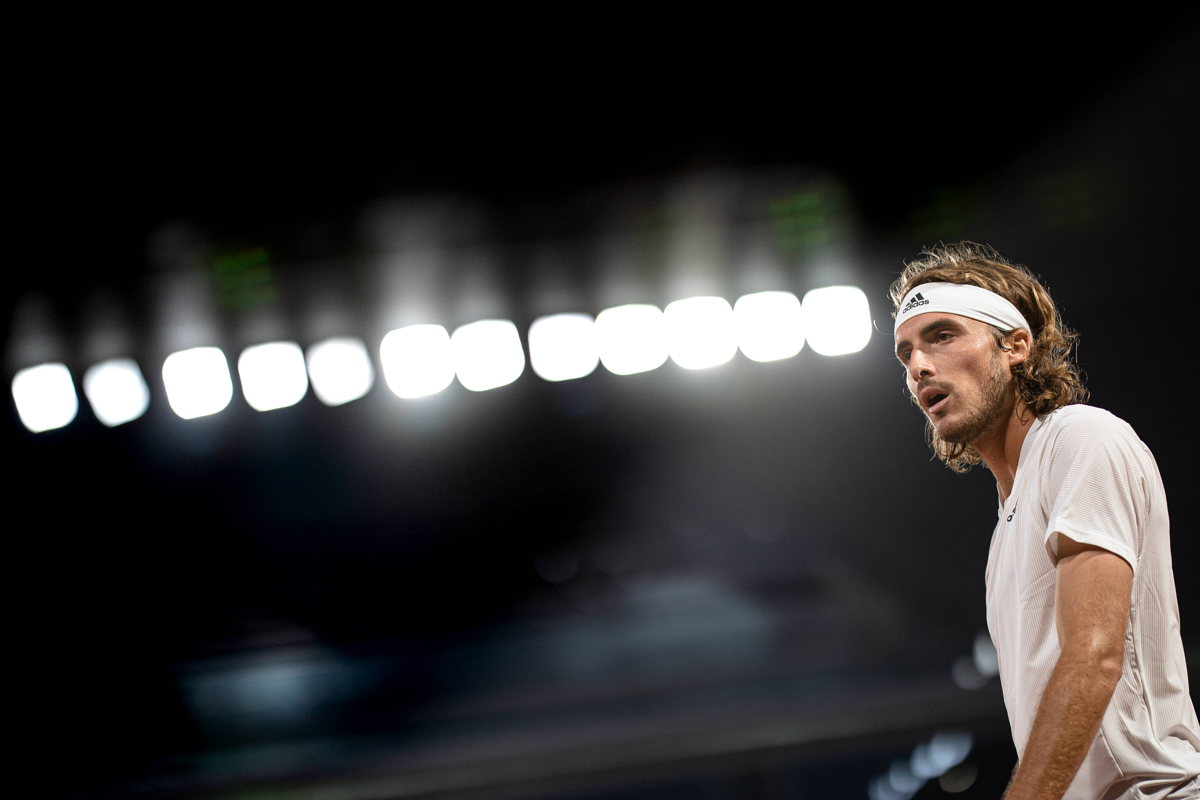 西班牙网球队翻盘法国网球队,西西帕斯高光表现的简单介绍 西班牙网球队翻盘法国网球队,西西帕斯高光表现的简单介绍