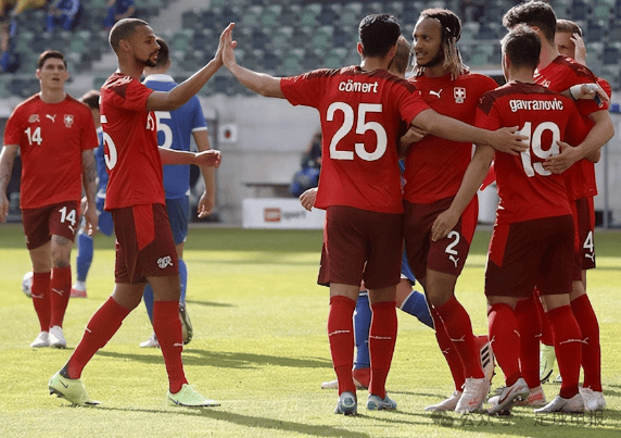 红牛二队完胜迈凯伦,勒克莱尔状态火热 红牛二队完胜迈凯伦,勒克莱尔状态火热