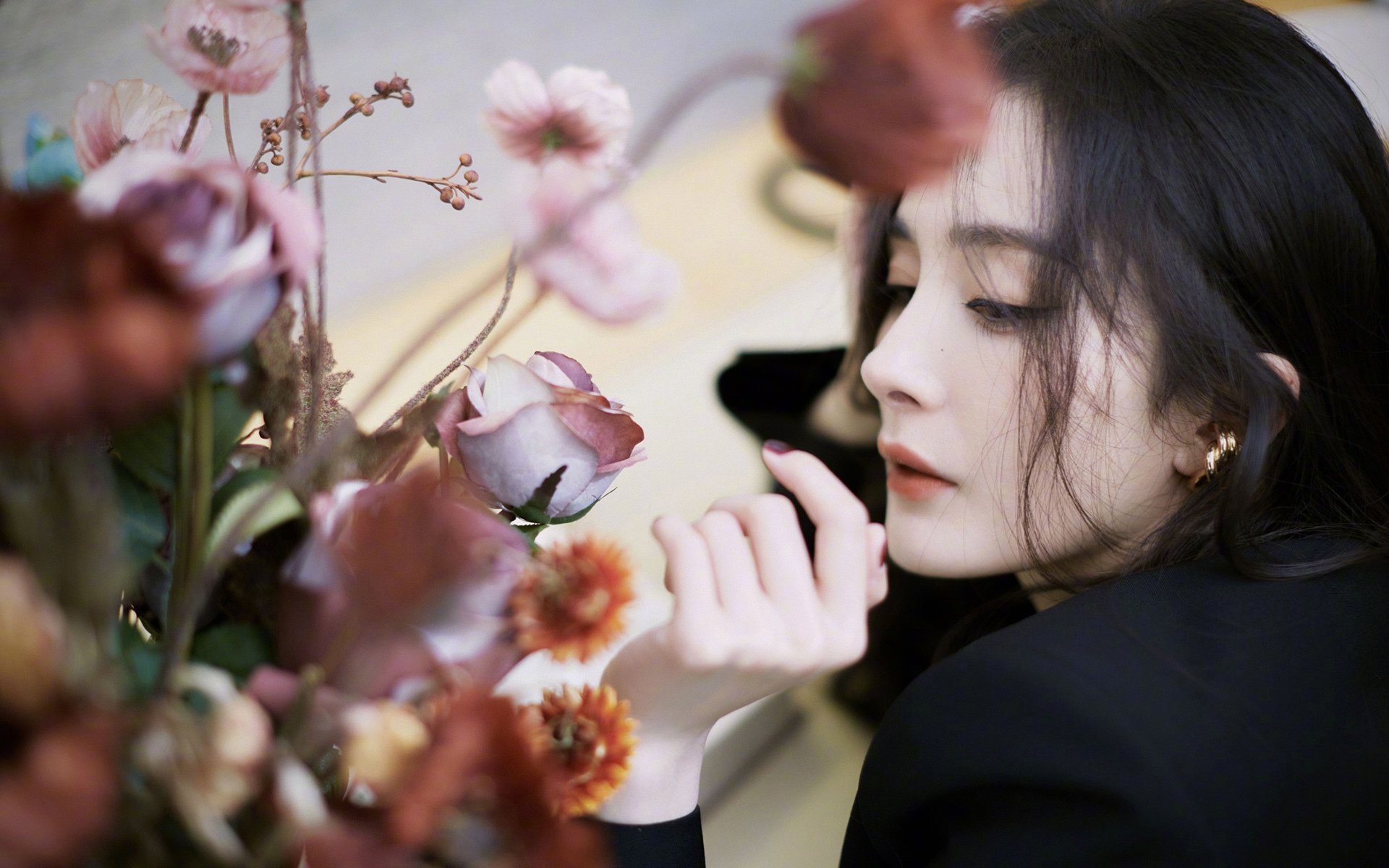 铁血与天才，印尼队背水一战险胜法国，安赛龙惊世表演却成残酷注脚