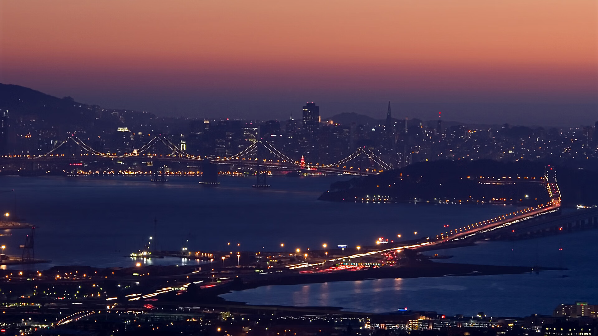 绿茵绞杀战，加纳铁腰锁死尤文，克瓦拉茨赫利亚的攻防独舞