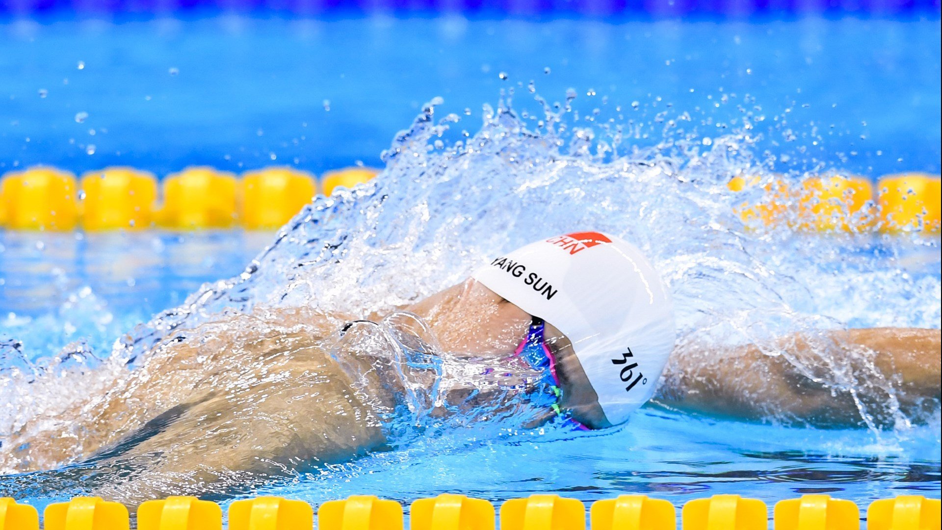 绿茵炼金术，当贝林厄姆完成自我救赎，巴拉圭击溃阿尔及利亚