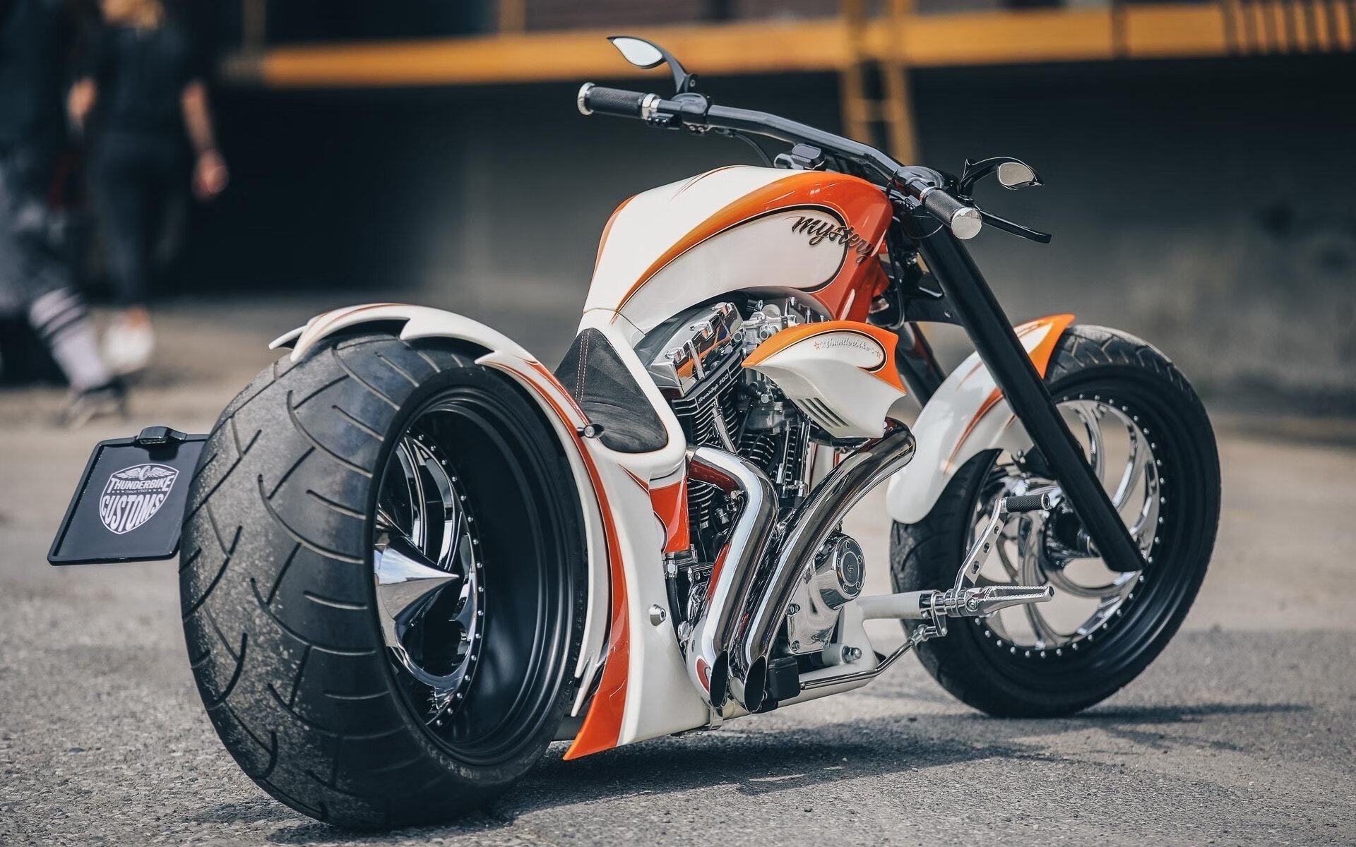 篮球的两种进化，灰熊用体系锁死未来，约基奇以个人接管现在